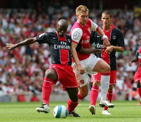 现得非常坦 现得非常坦